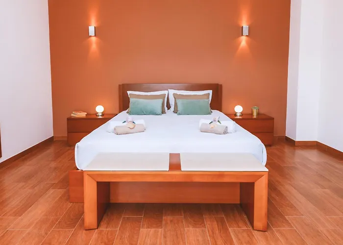 Maya Bay By Algarve Vacation ギーア