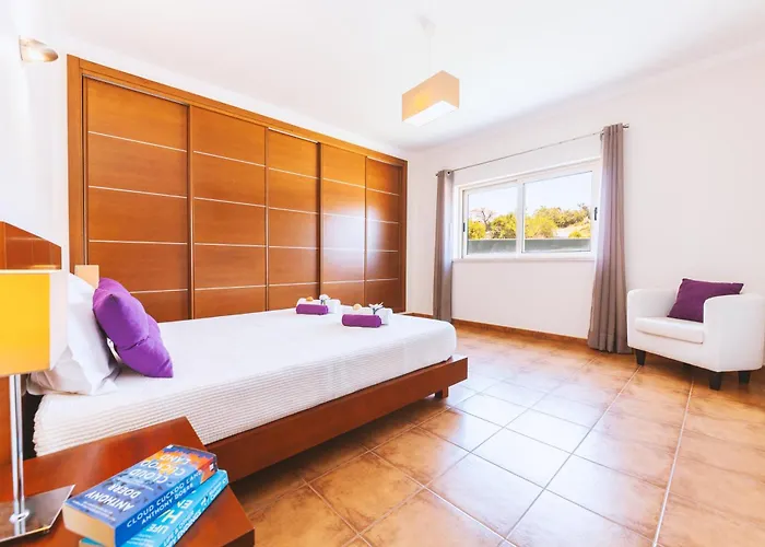 Maya Bay By Algarve Vacation ギーア