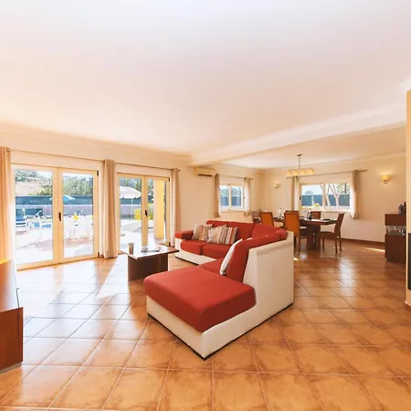 Villa Maya Bay - Com Piscina Aquecível De água Salgada - Galé, Albufeira